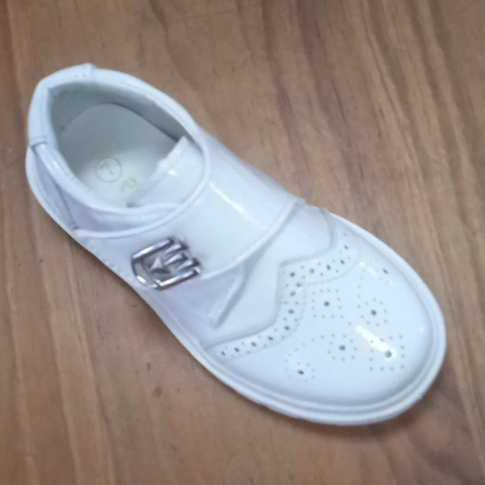 white dress shoe for boy - Picture 5 of 6